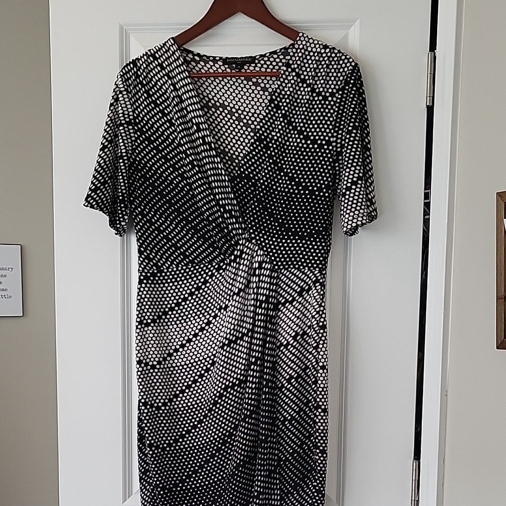 Banana Republic Black and White Wrap Midi Dress